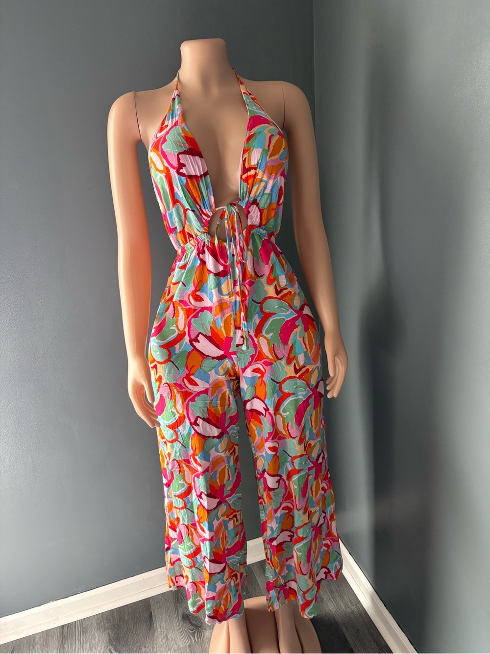 Colorful Backless Jumper